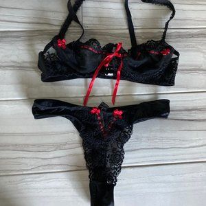 Lingerie Frederick's of Hollywood